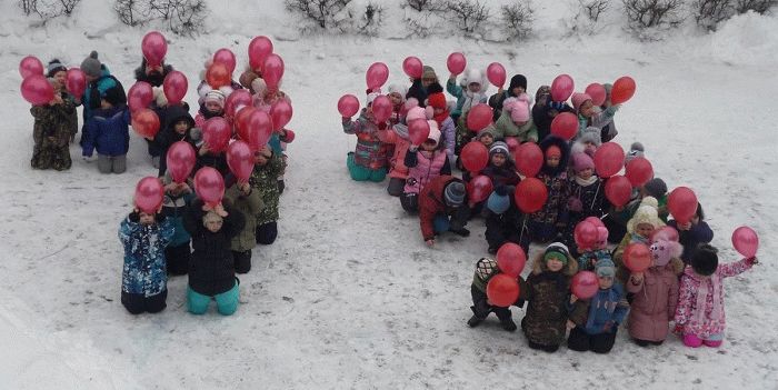 Russia Children Na Kolenyh Putin Fascism